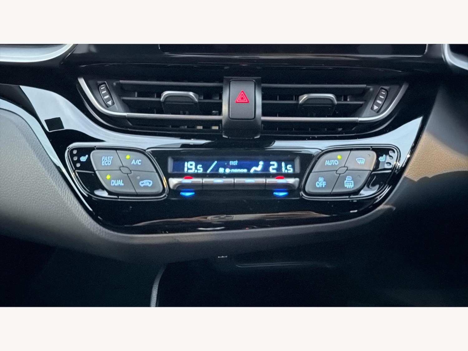 Used Toyota C-HR 2022 for sale - 76527884: Photo 29