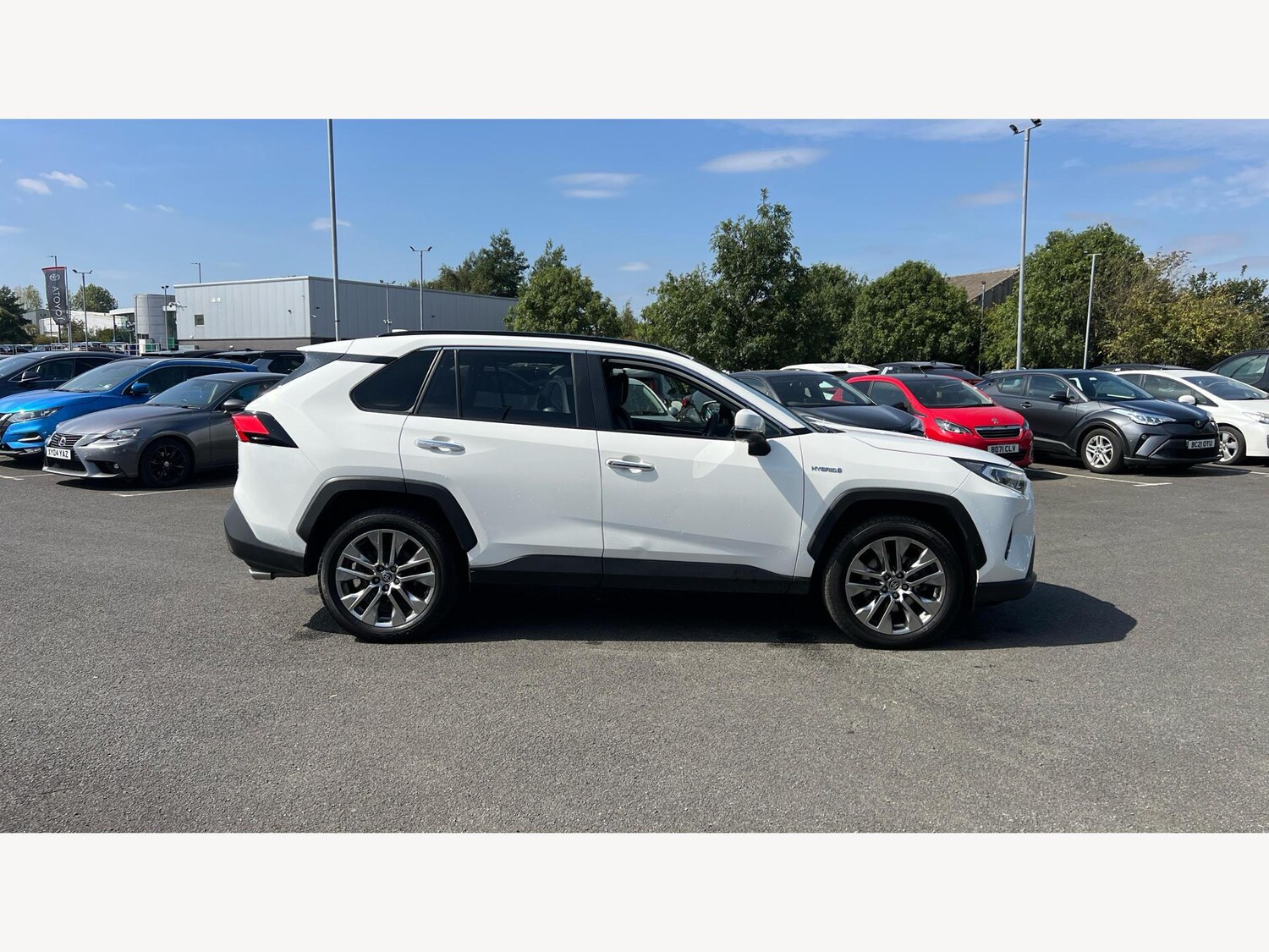 Used Toyota RAV4 2021 for sale - 76701605: Photo 18