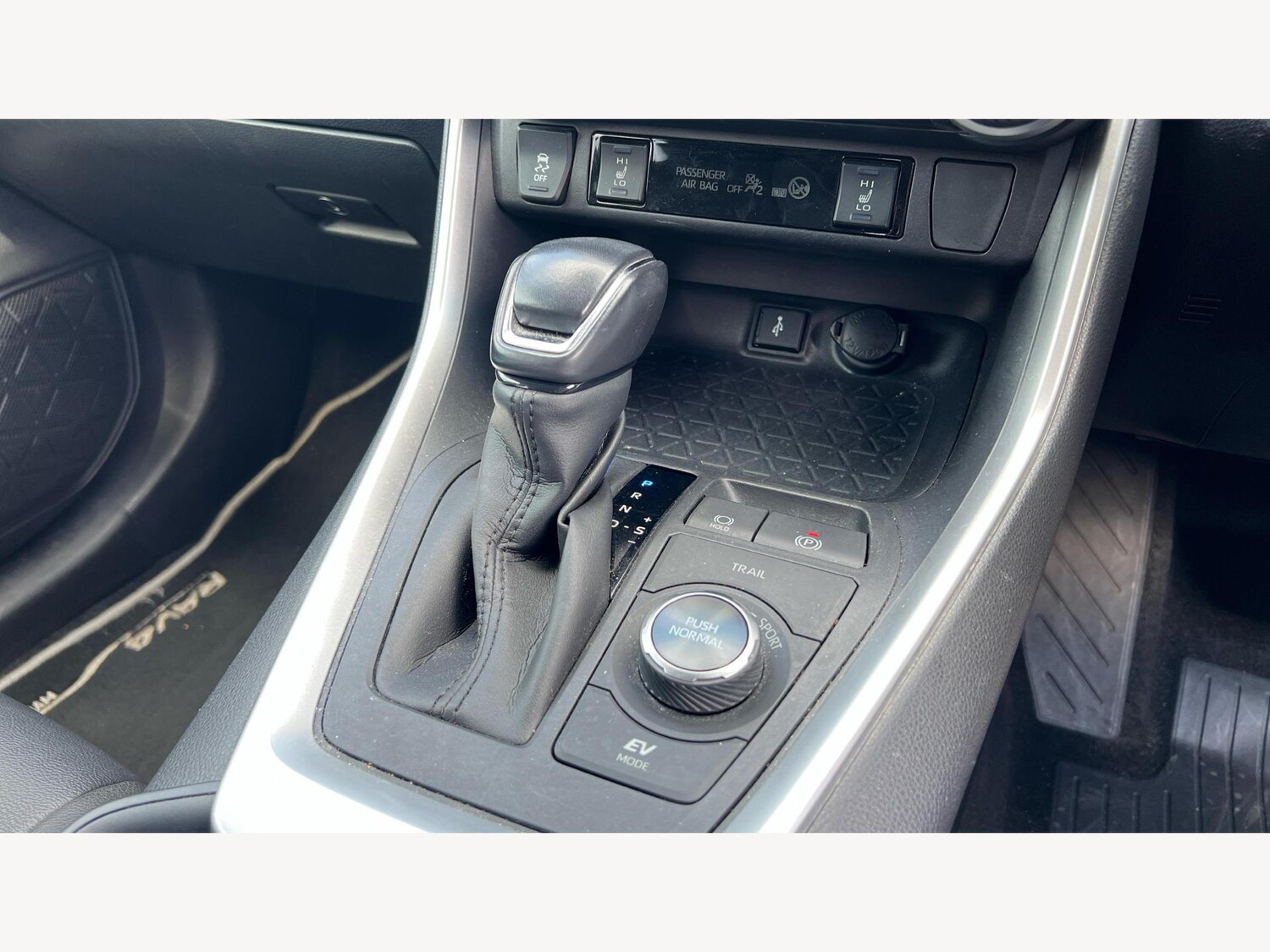 Used Toyota RAV4 2021 for sale - 76701605: Photo 30