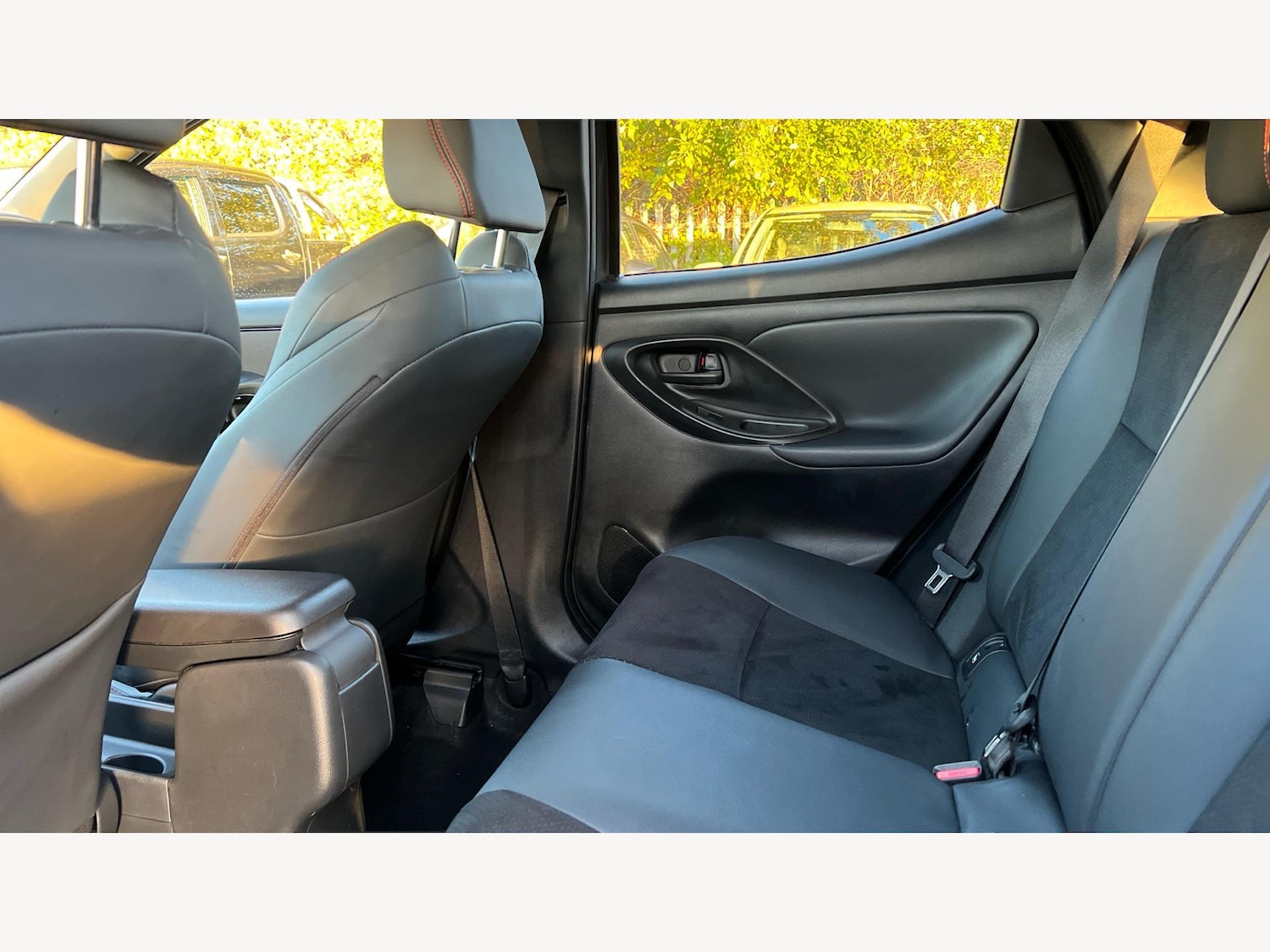 Used Toyota Yaris 2024 for sale - 76913541: Photo 15