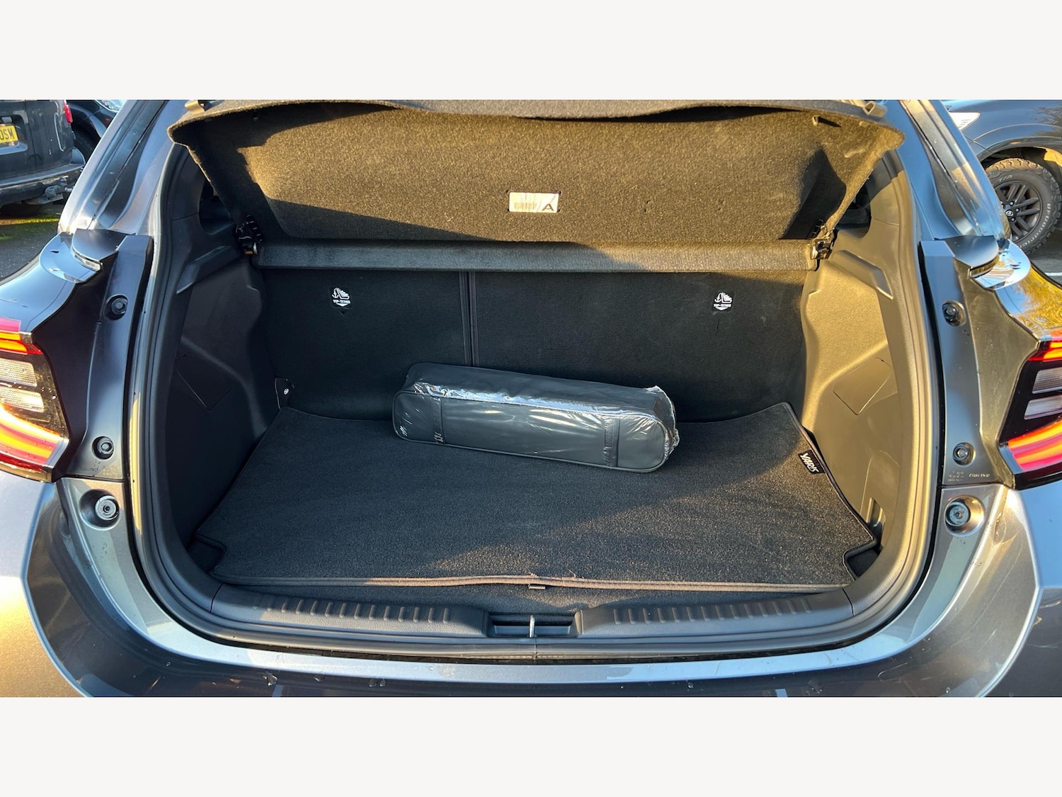 Used Toyota Yaris 2024 for sale - 76913541: Photo 16