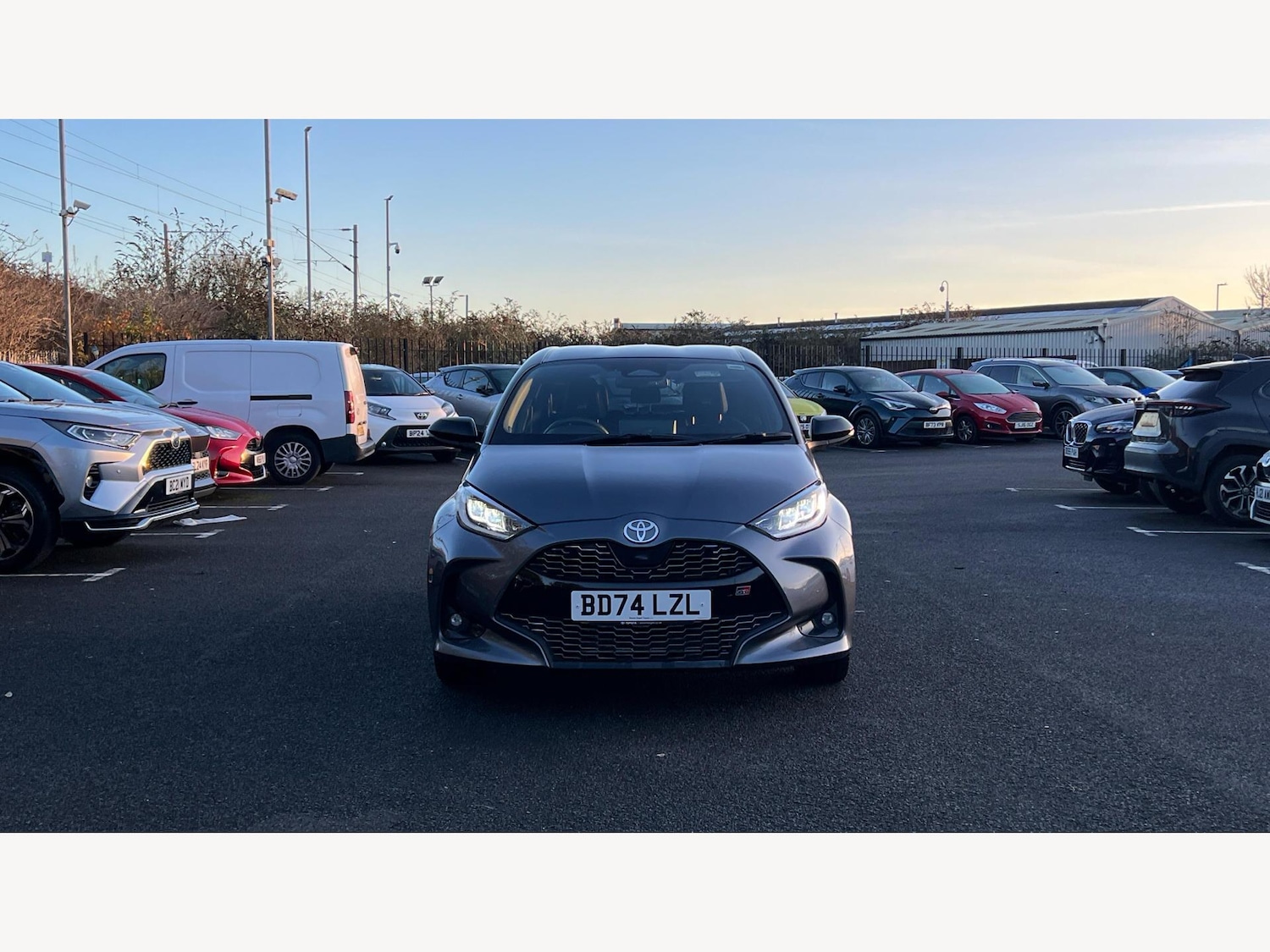 Used Toyota Yaris 2024 for sale - 76913541: Photo 17