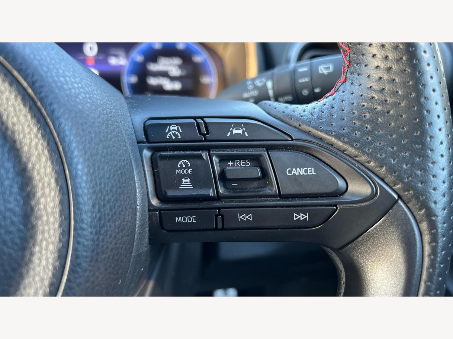 Used Toyota Yaris 2024 for sale - 76913541: Photo 28