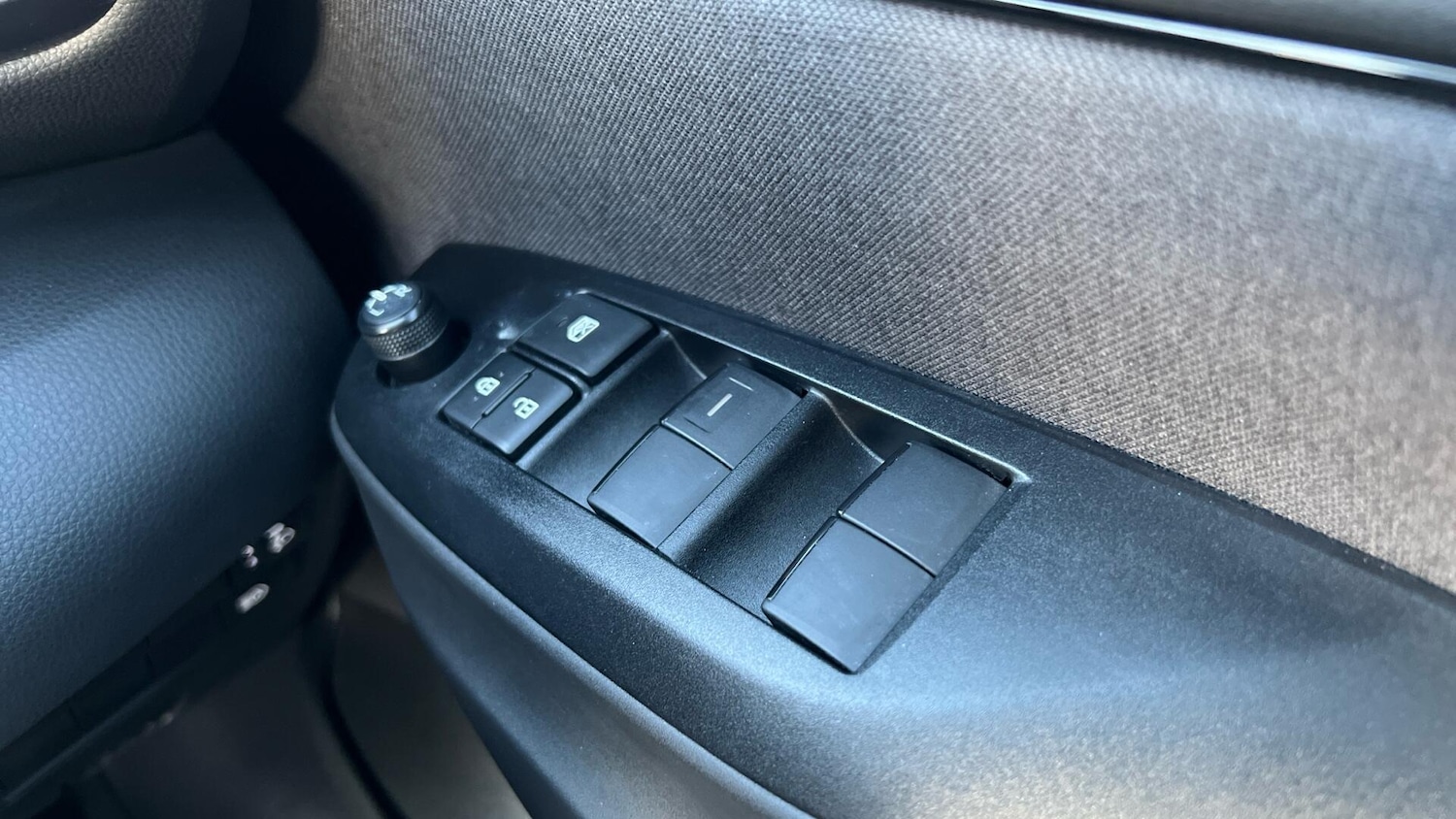 Used Toyota Yaris 2024 for sale - 76913541: Photo 33