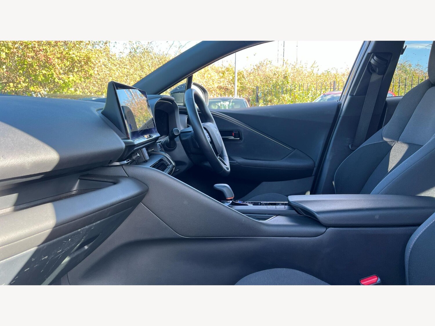 Used Toyota C-HR 2024 for sale - 76158848: Photo 12