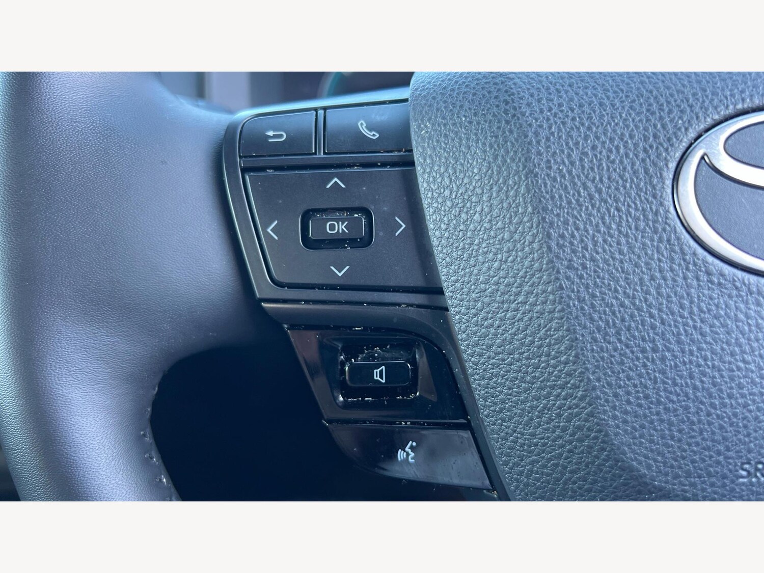 Used Toyota C-HR 2024 for sale - 76158848: Photo 28