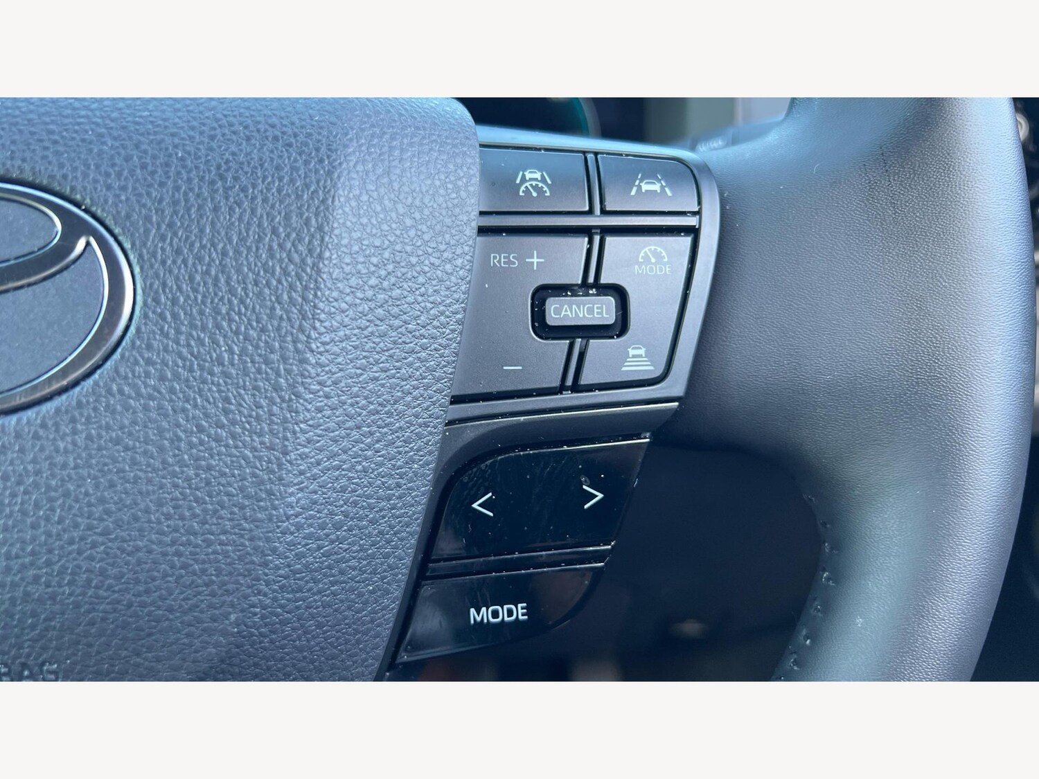 Used Toyota C-HR 2024 for sale - 76158848: Photo 29