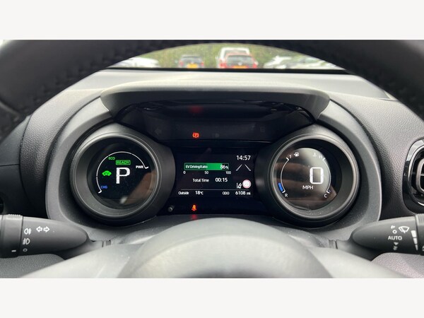 Used Toyota Yaris 2023 for sale - 75589445: Photo 11