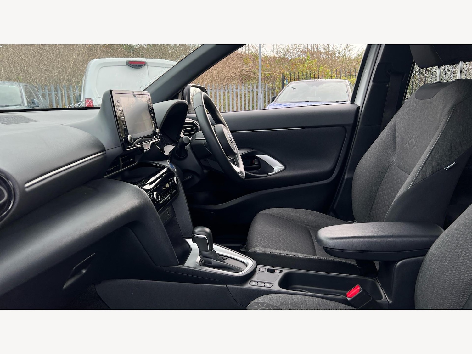 Used Toyota Yaris Cross 2023 for sale - 76780879: Photo 12