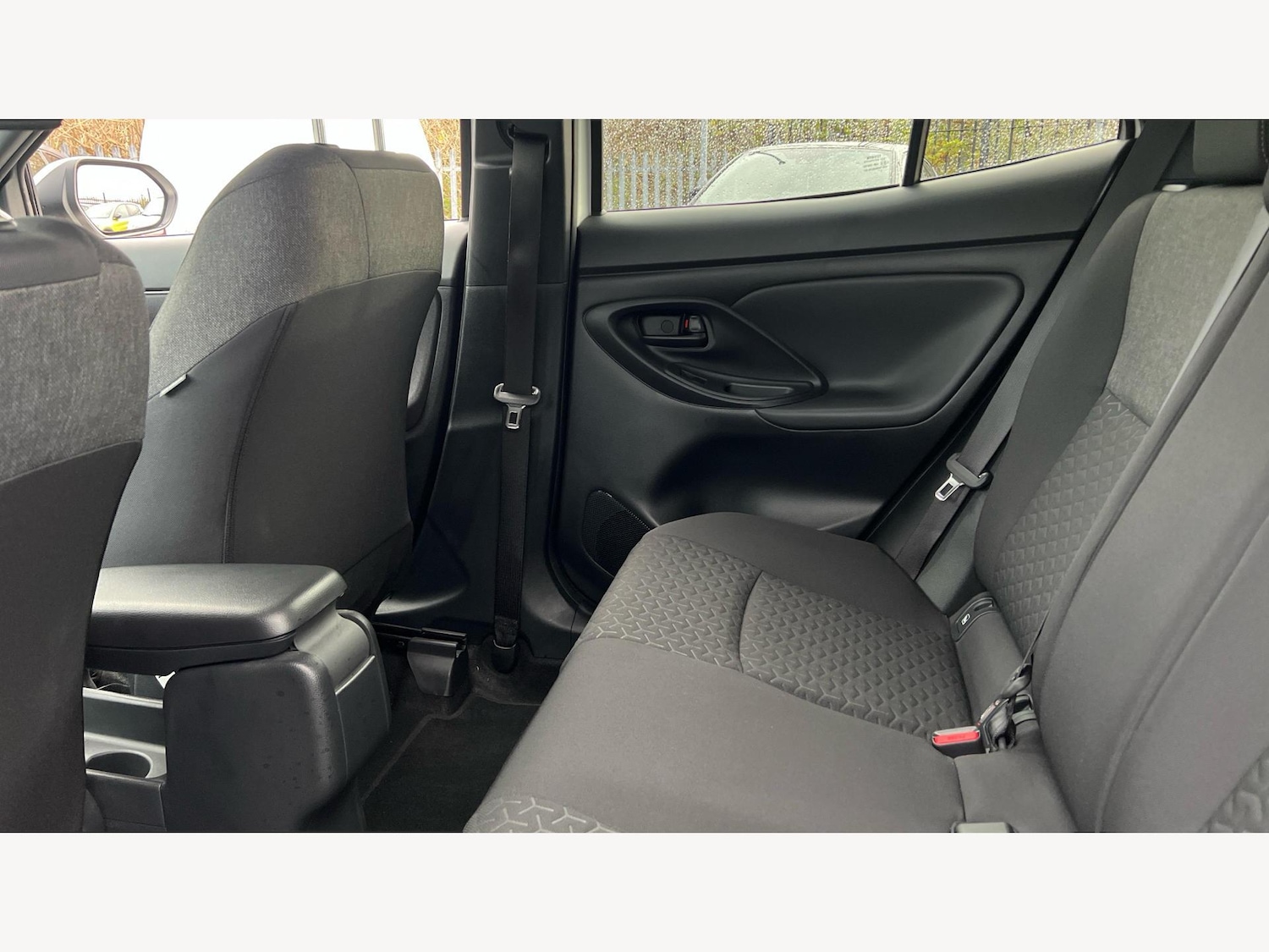 Used Toyota Yaris Cross 2023 for sale - 76780879: Photo 15