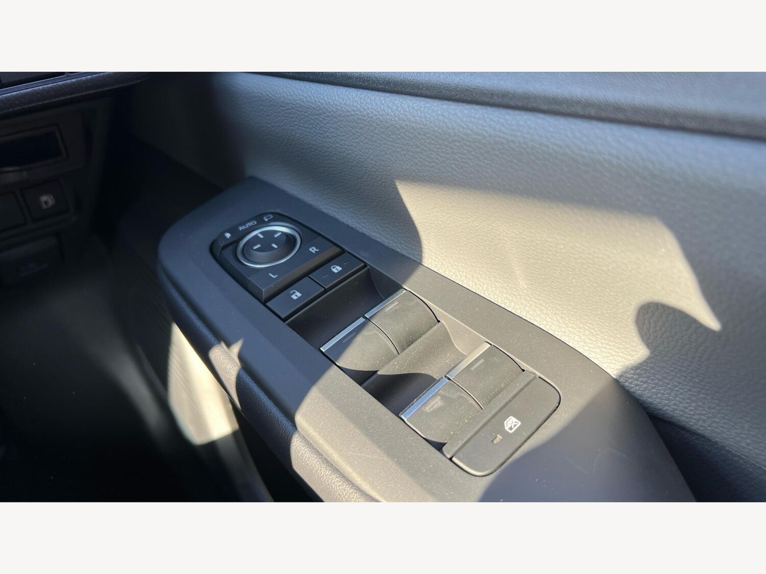 Used Toyota Prius 2025 for sale - 76239457: Photo 33