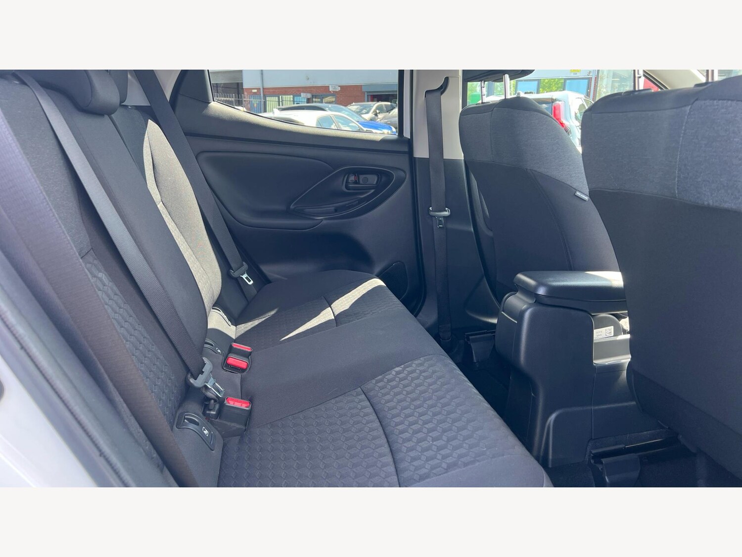 Used Toyota Yaris 2024 for sale - 77330458: Photo 14