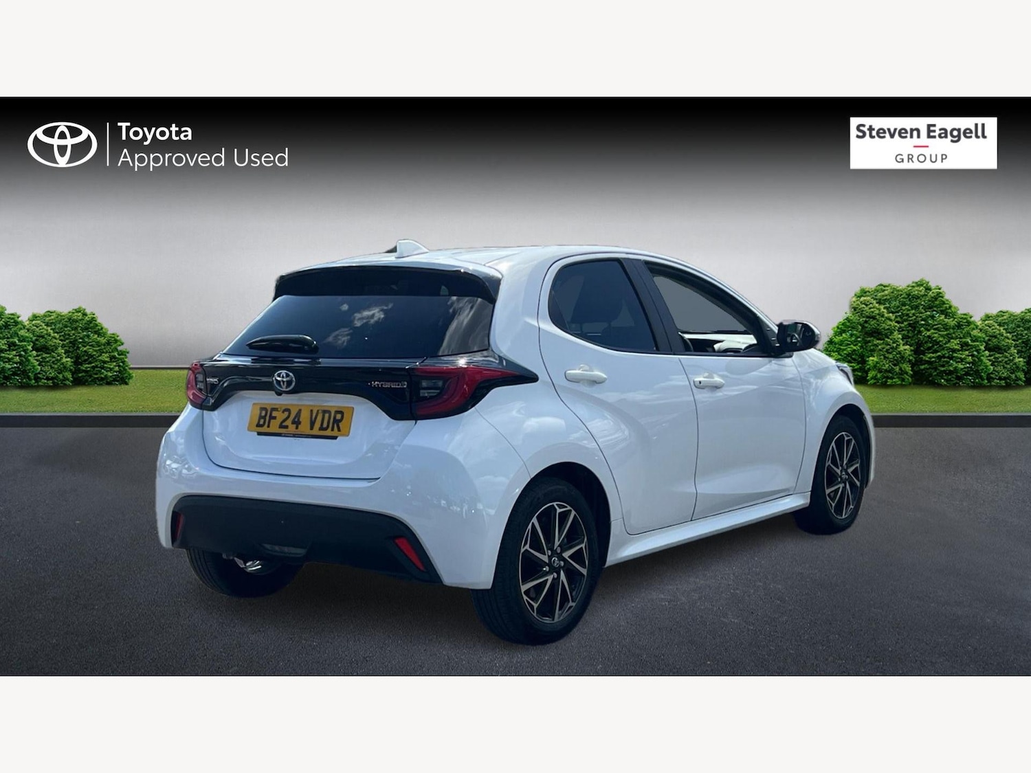 Used Toyota Yaris 2024 for sale - 77330458: Photo 2