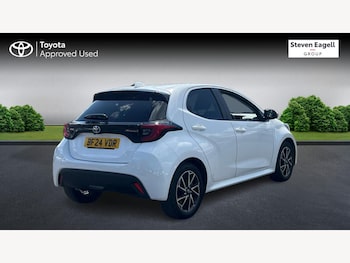 Used Toyota Yaris 2024 for sale - 77330458: Photo