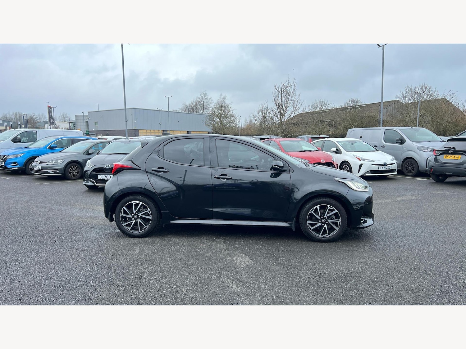 Used Toyota Yaris 2022 for sale - 77456535: Photo 18