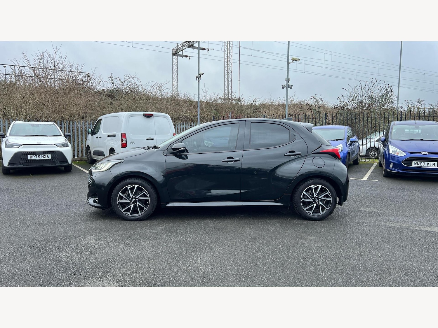 Used Toyota Yaris 2022 for sale - 77456535: Photo 19