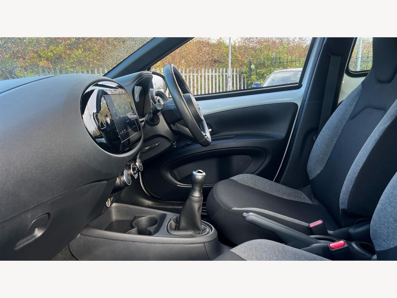 Used Toyota Aygo X 2024 for sale - 76389136: Photo 12