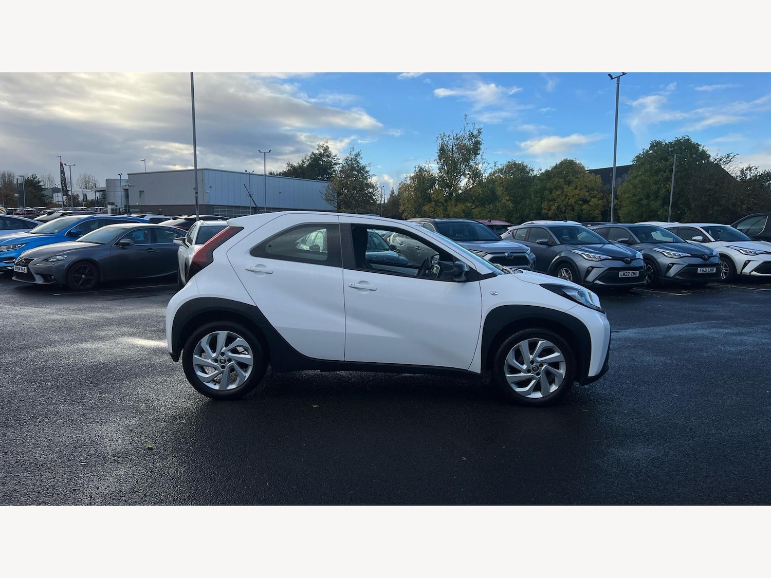 Used Toyota Aygo X 2024 for sale - 76389136: Photo 18