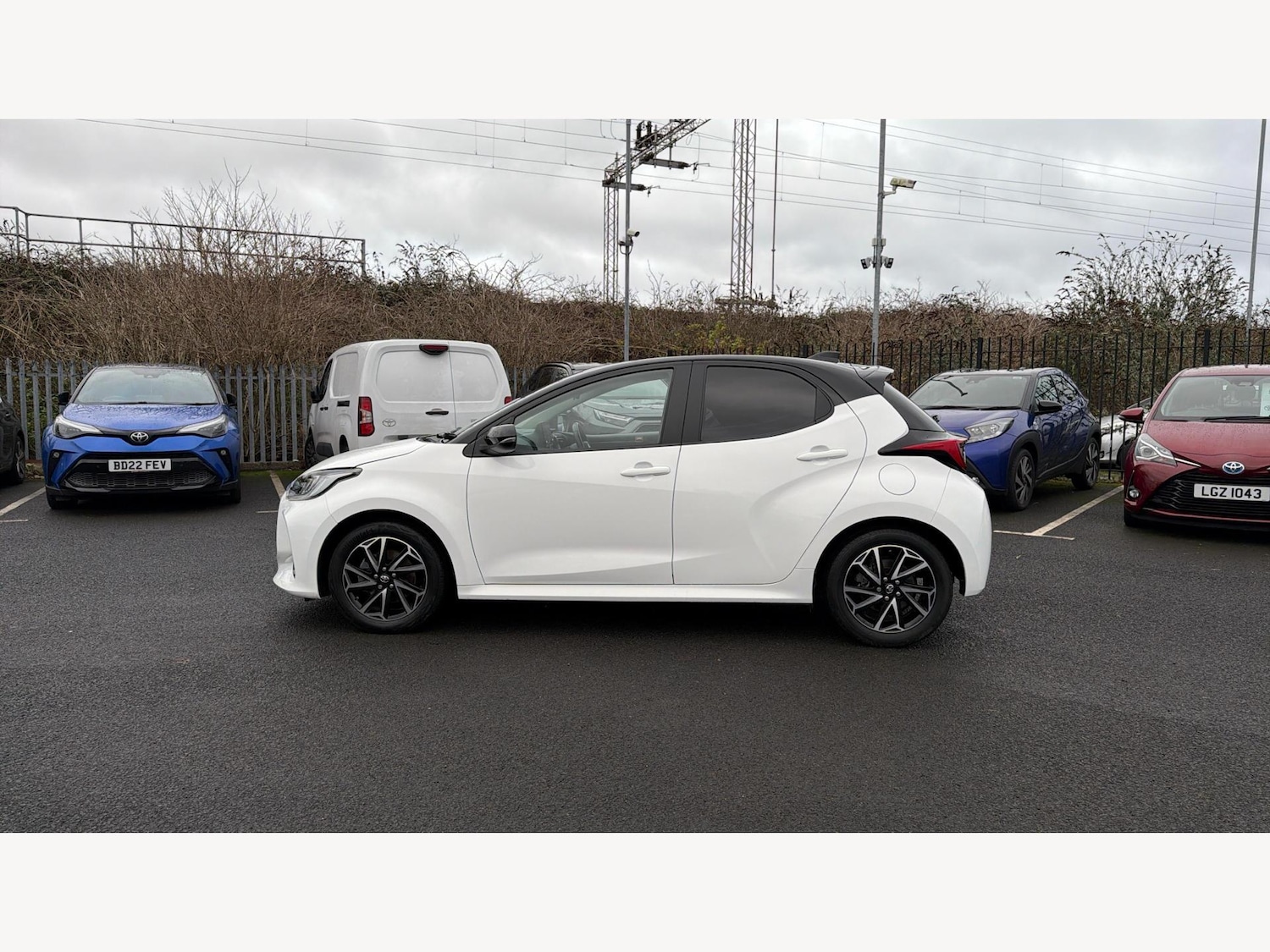 Used Toyota Yaris for sale - 77057269: Photo 19