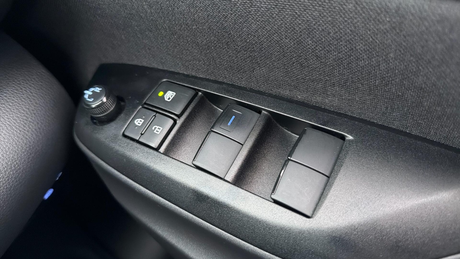 Used Toyota Yaris for sale - 77057269: Photo 39