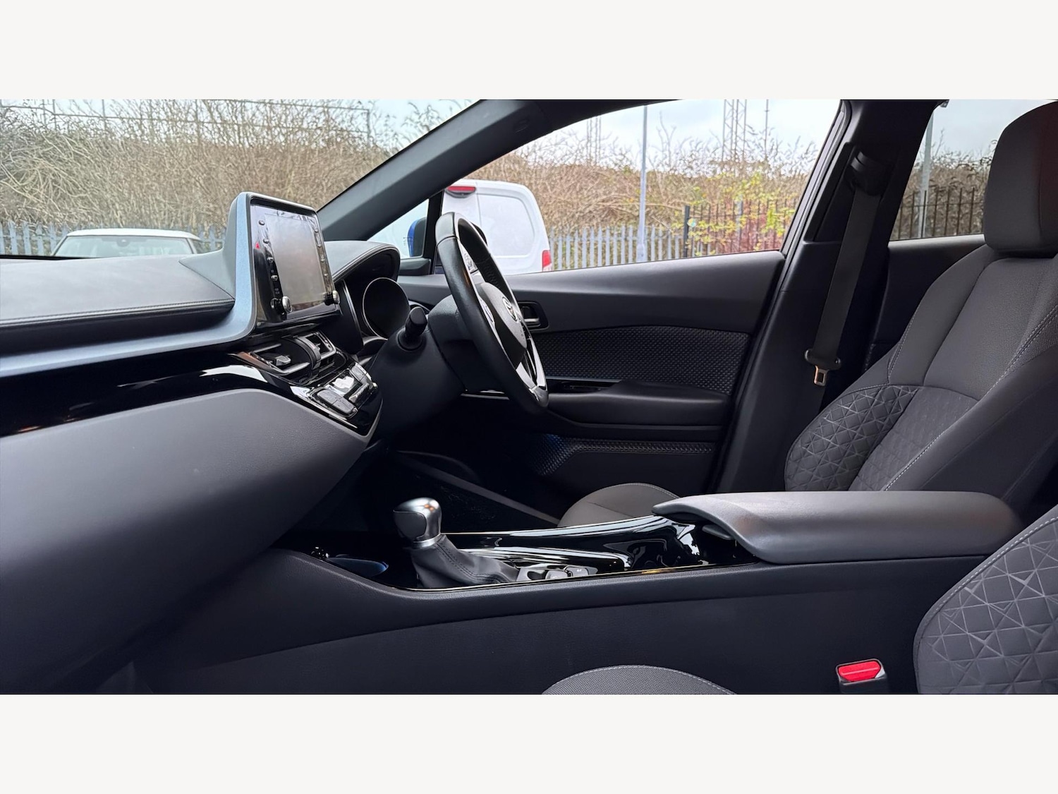 Used Toyota C-HR 2020 for sale - 77057579: Photo 12