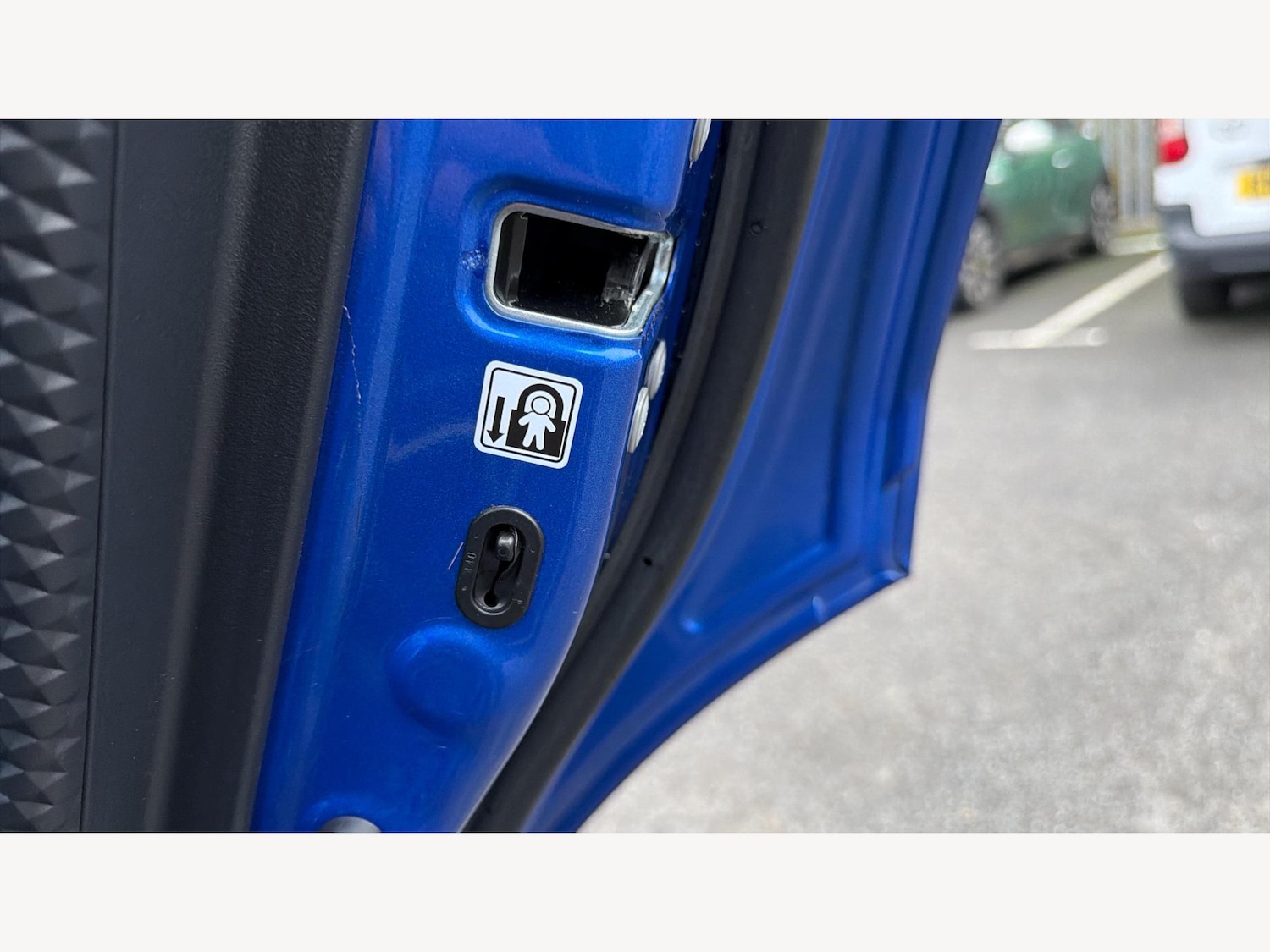 Used Toyota C-HR 2020 for sale - 77057579: Photo 28