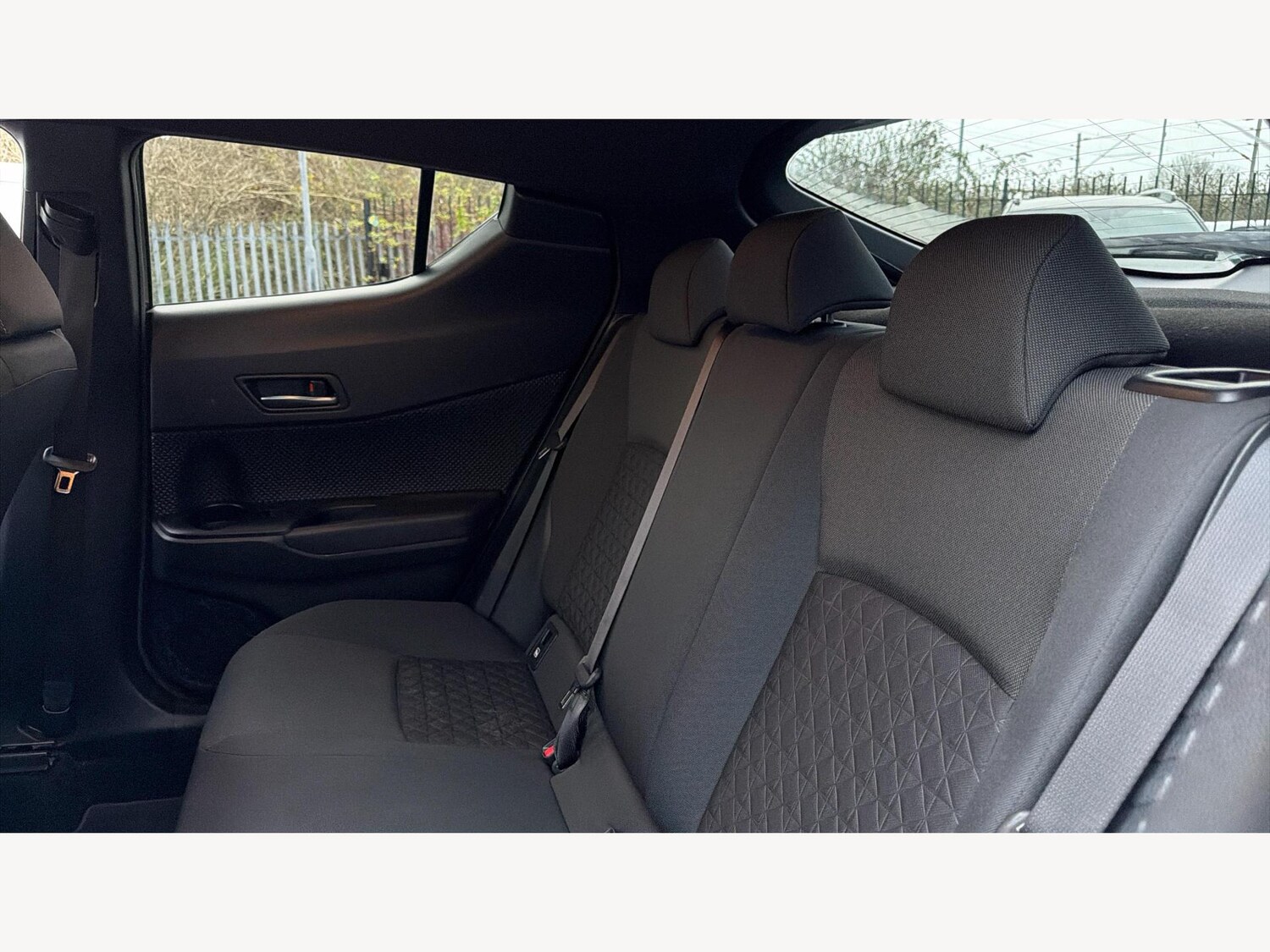 Used Toyota C-HR 2020 for sale - 77057579: Photo 32