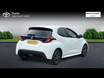 Used Toyota Yaris 2023 for sale - 74705069: Photo