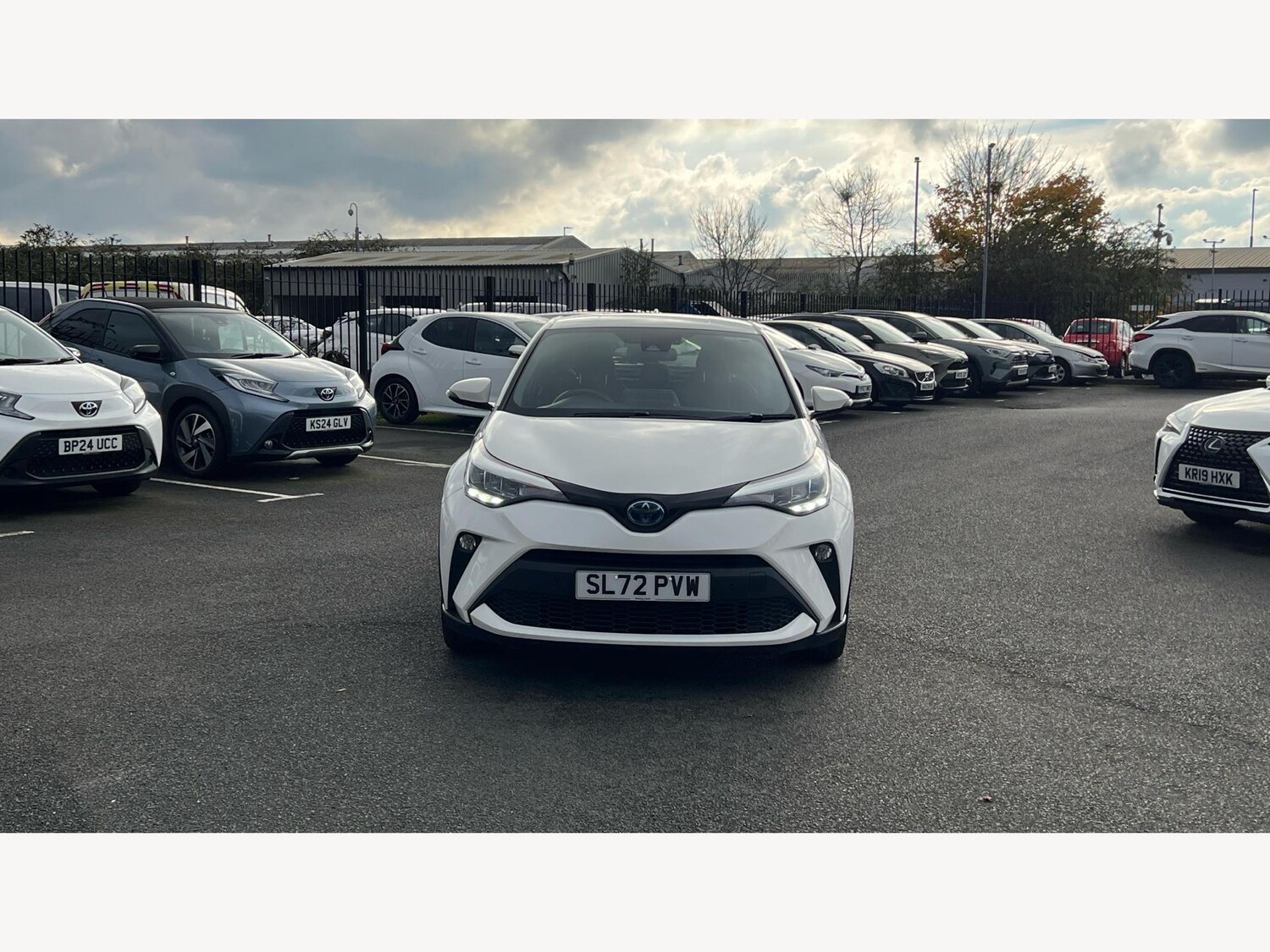 Used Toyota C-HR 2023 for sale - 76528090: Photo 17