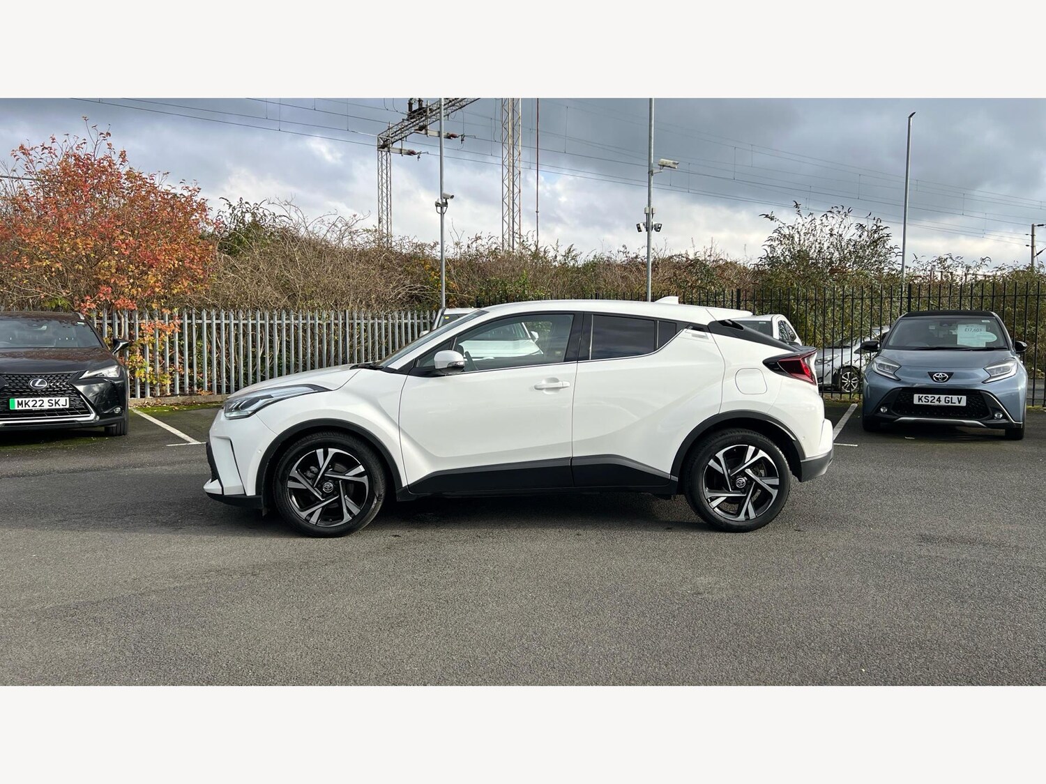 Used Toyota C-HR 2023 for sale - 76528090: Photo 19