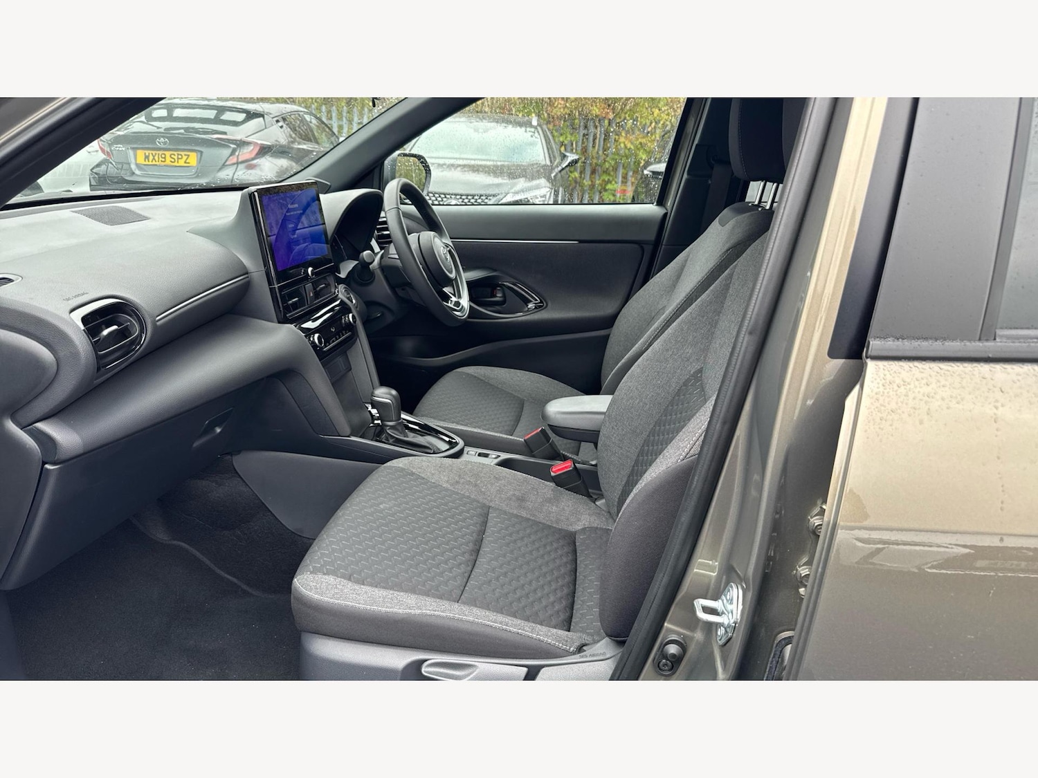 Used Toyota Yaris Cross 2025 for sale - 76326198: Photo 12