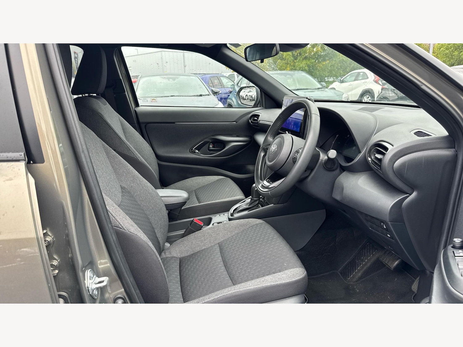Used Toyota Yaris Cross 2025 for sale - 76326198: Photo 13