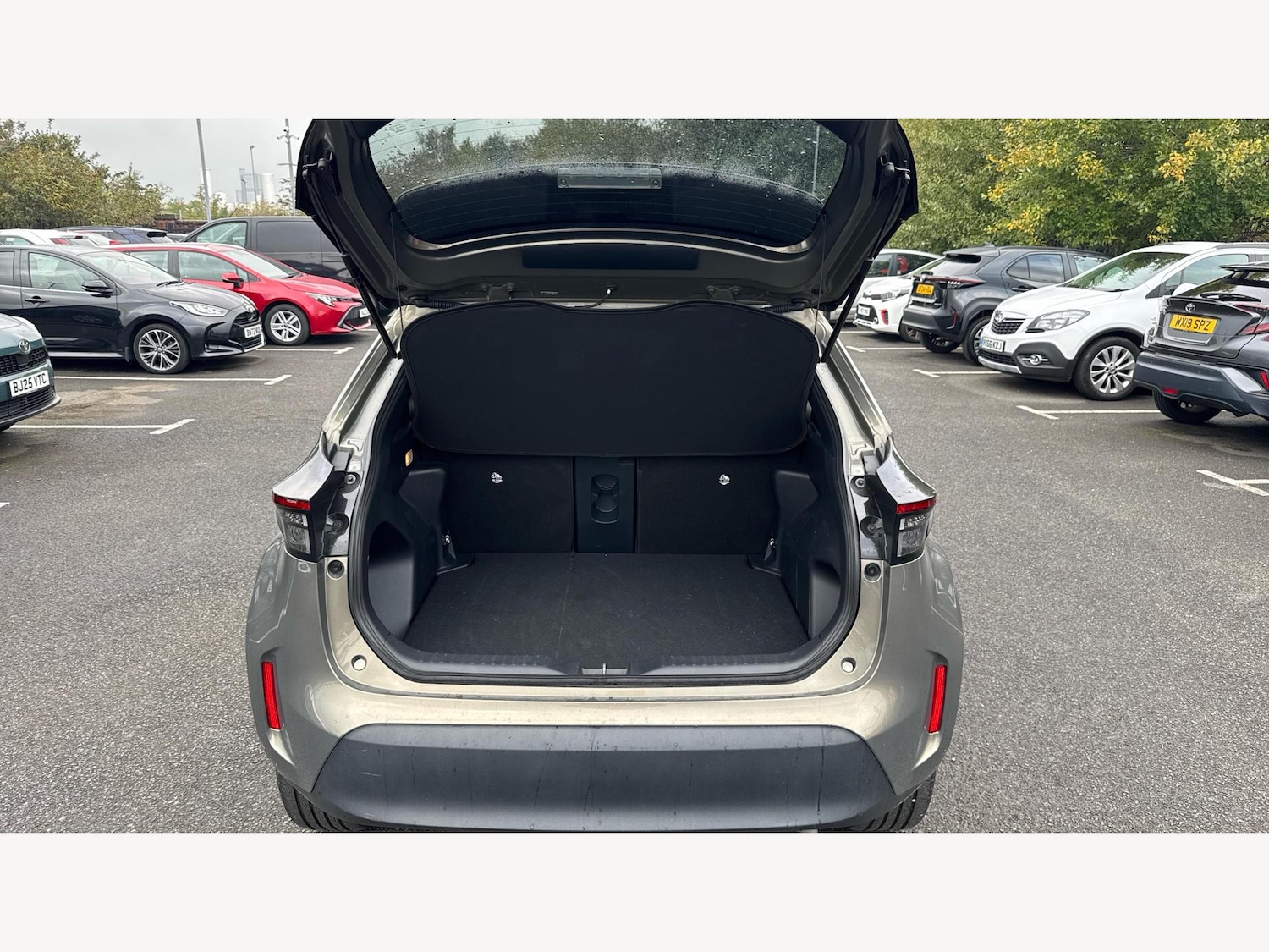 Used Toyota Yaris Cross 2025 for sale - 76326198: Photo 16