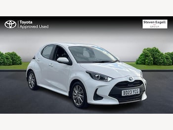 Used Toyota Yaris 2023 for sale - 76512042: Photo