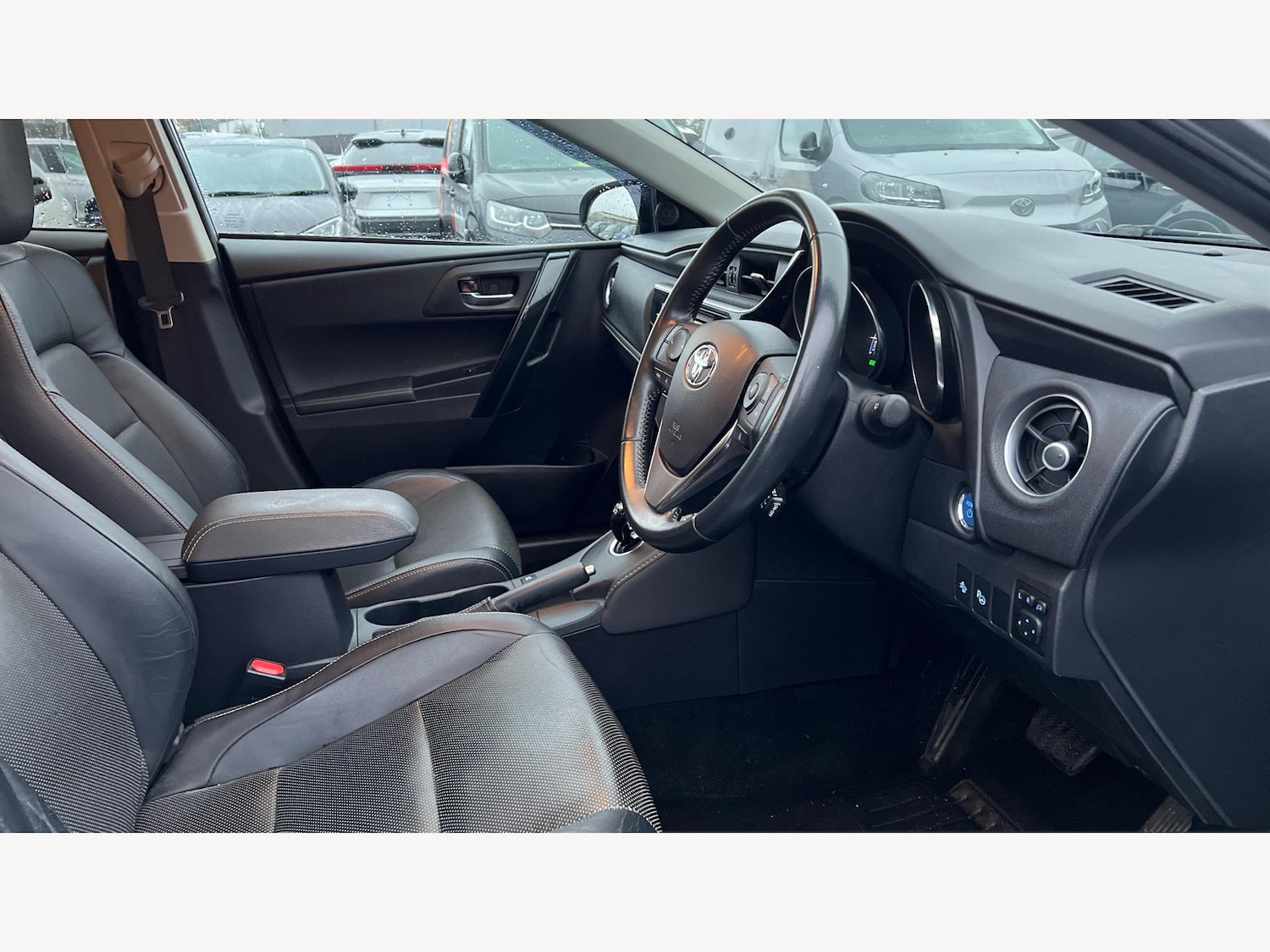 Used Toyota Auris 2018 for sale - 77377007: Photo 13