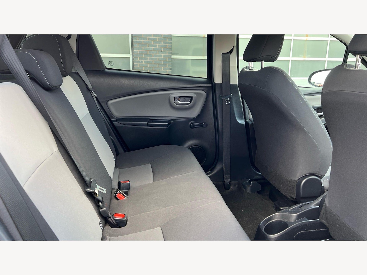 Used Toyota Yaris 2019 for sale - 78147860: Photo 14