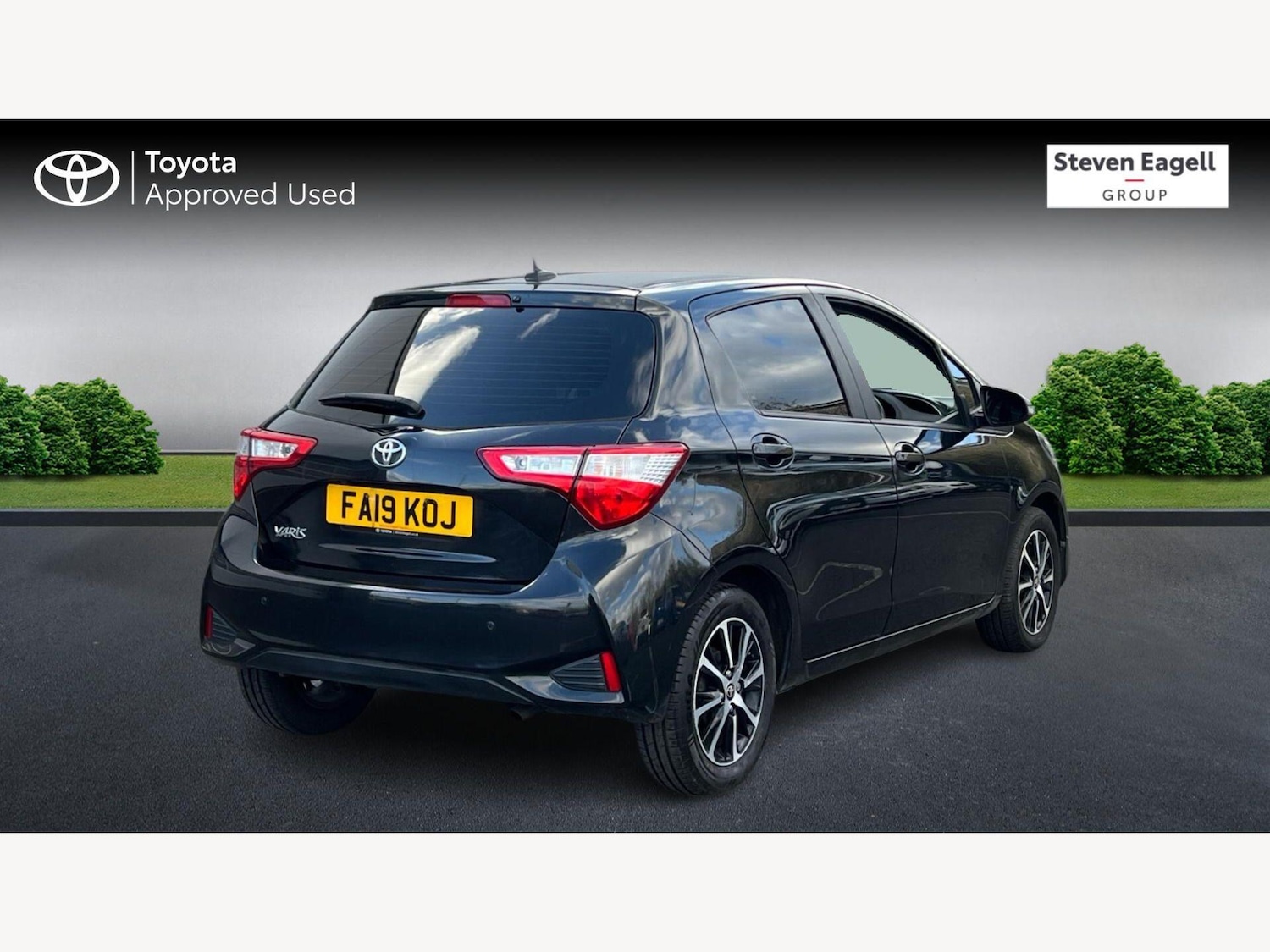 Used Toyota Yaris 2019 for sale - 78147860: Photo 2