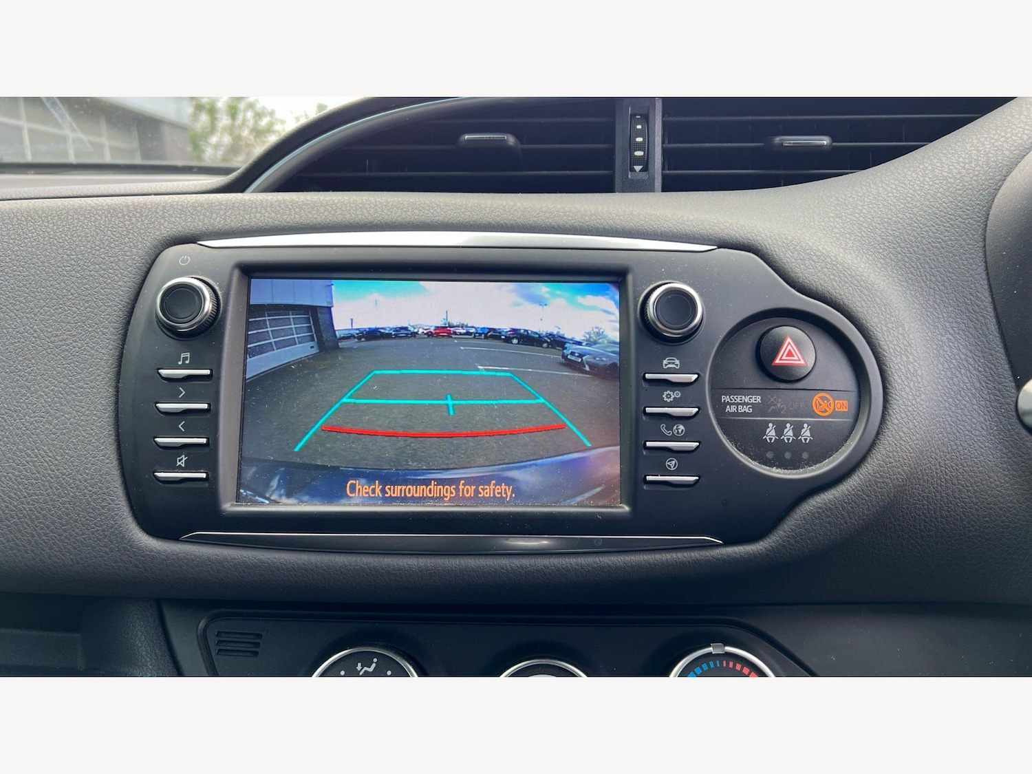 Used Toyota Yaris 2019 for sale - 78147860: Photo 26