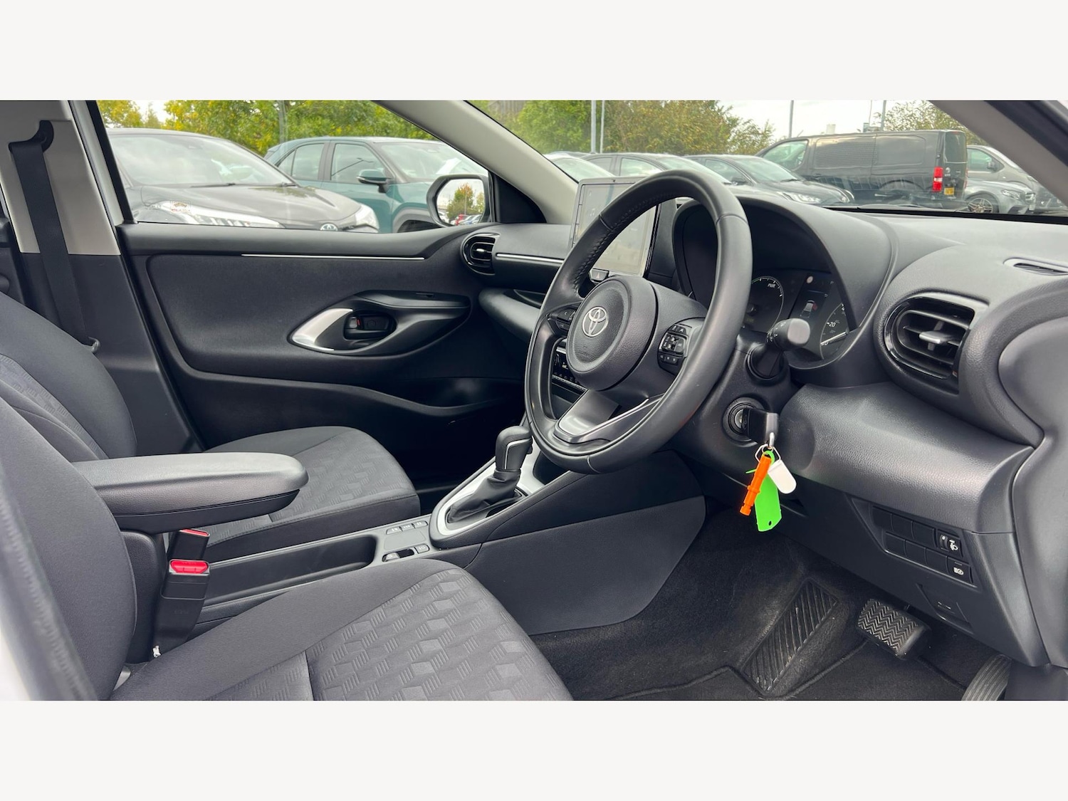 Used Toyota Yaris 2024 for sale - 76327092: Photo 13