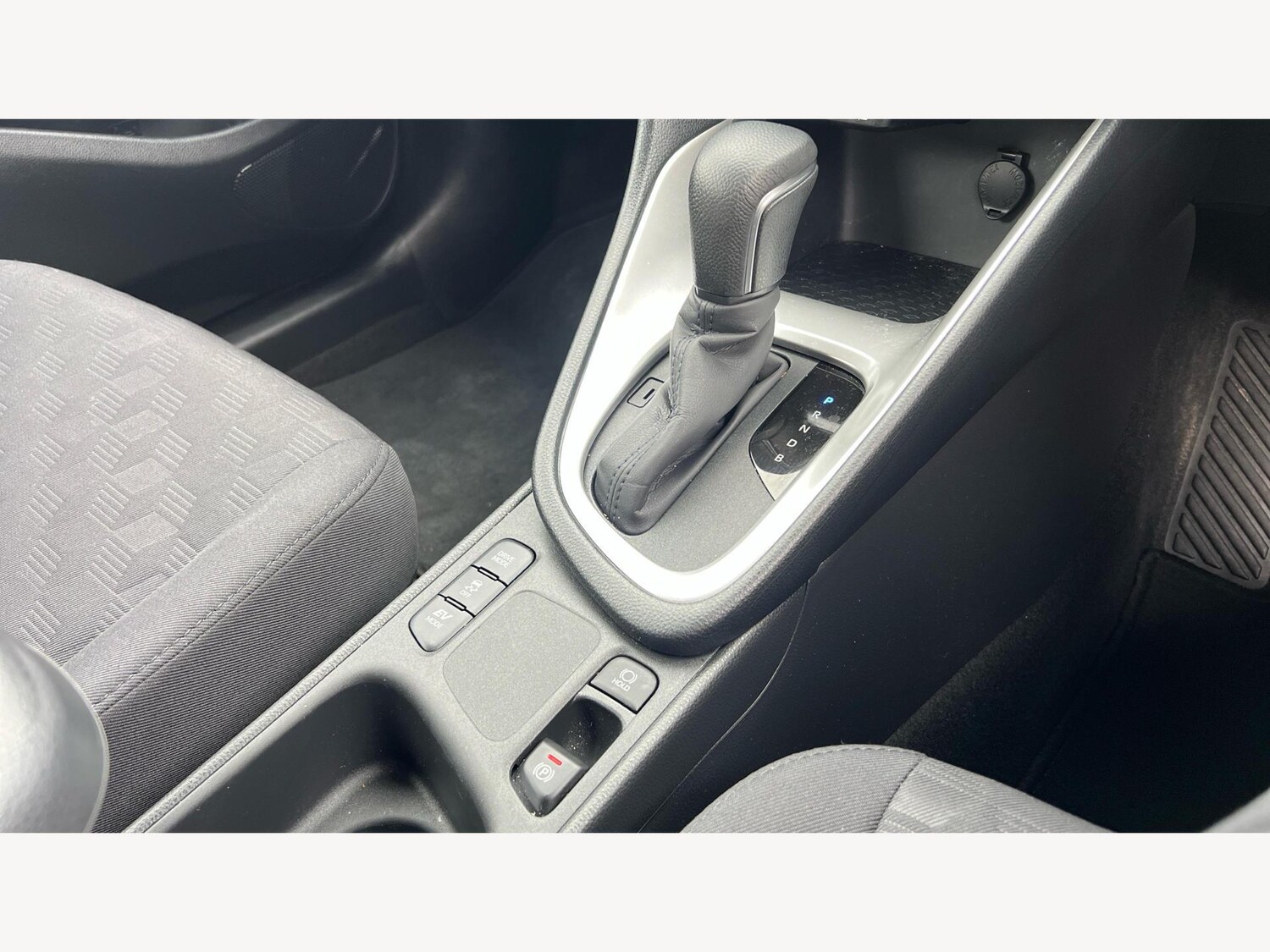 Used Toyota Yaris 2024 for sale - 76327092: Photo 27