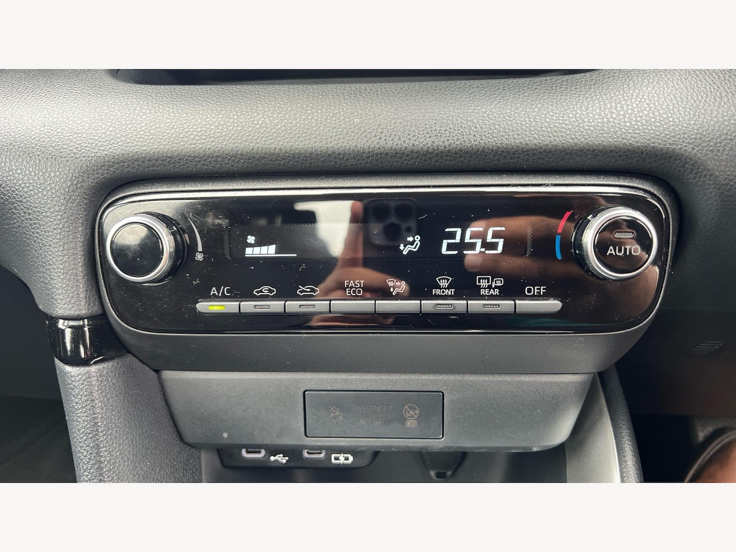 Used Toyota Yaris 2024 for sale - 76327092: Photo 28