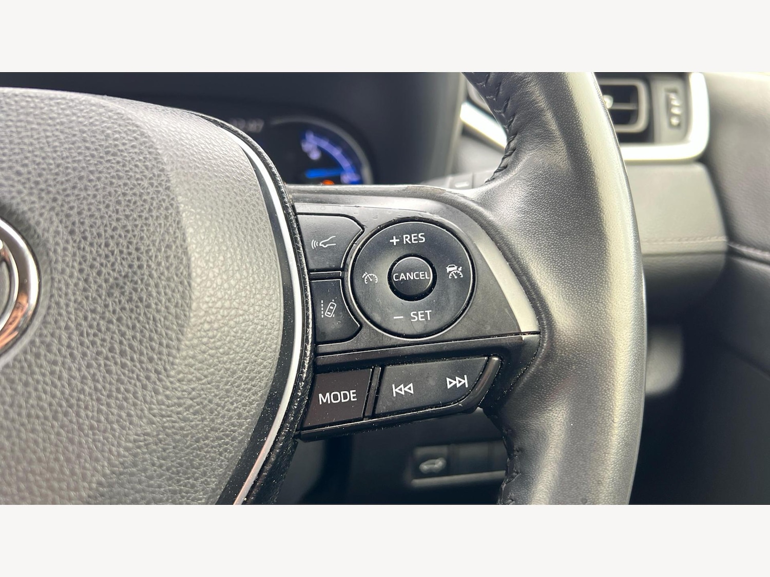 Used Toyota RAV4 2020 for sale - 77120441: Photo 29