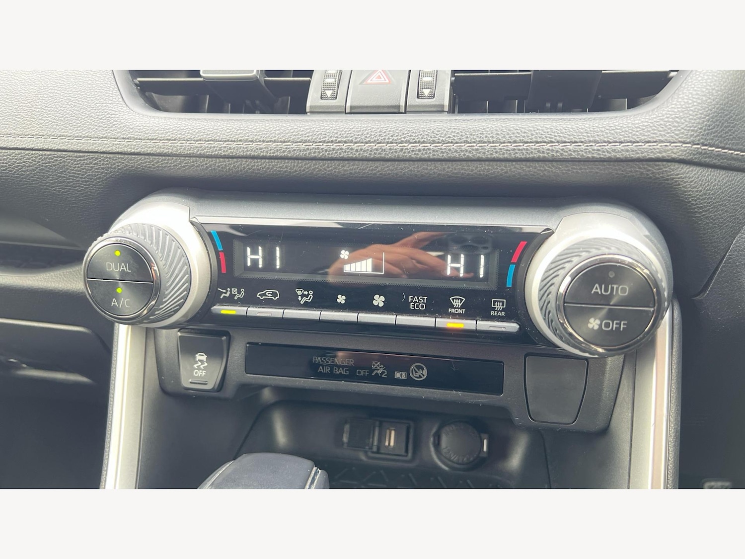 Used Toyota RAV4 2020 for sale - 77120441: Photo 30