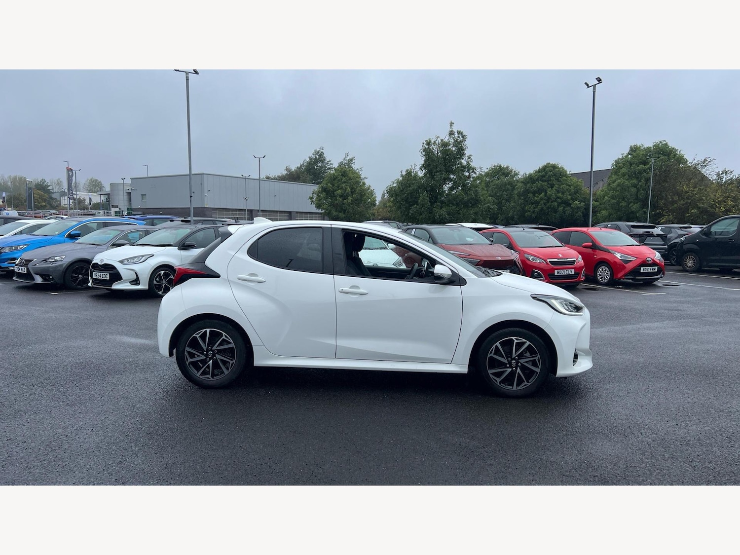 Used Toyota Yaris 2023 for sale - 76327214: Photo 18