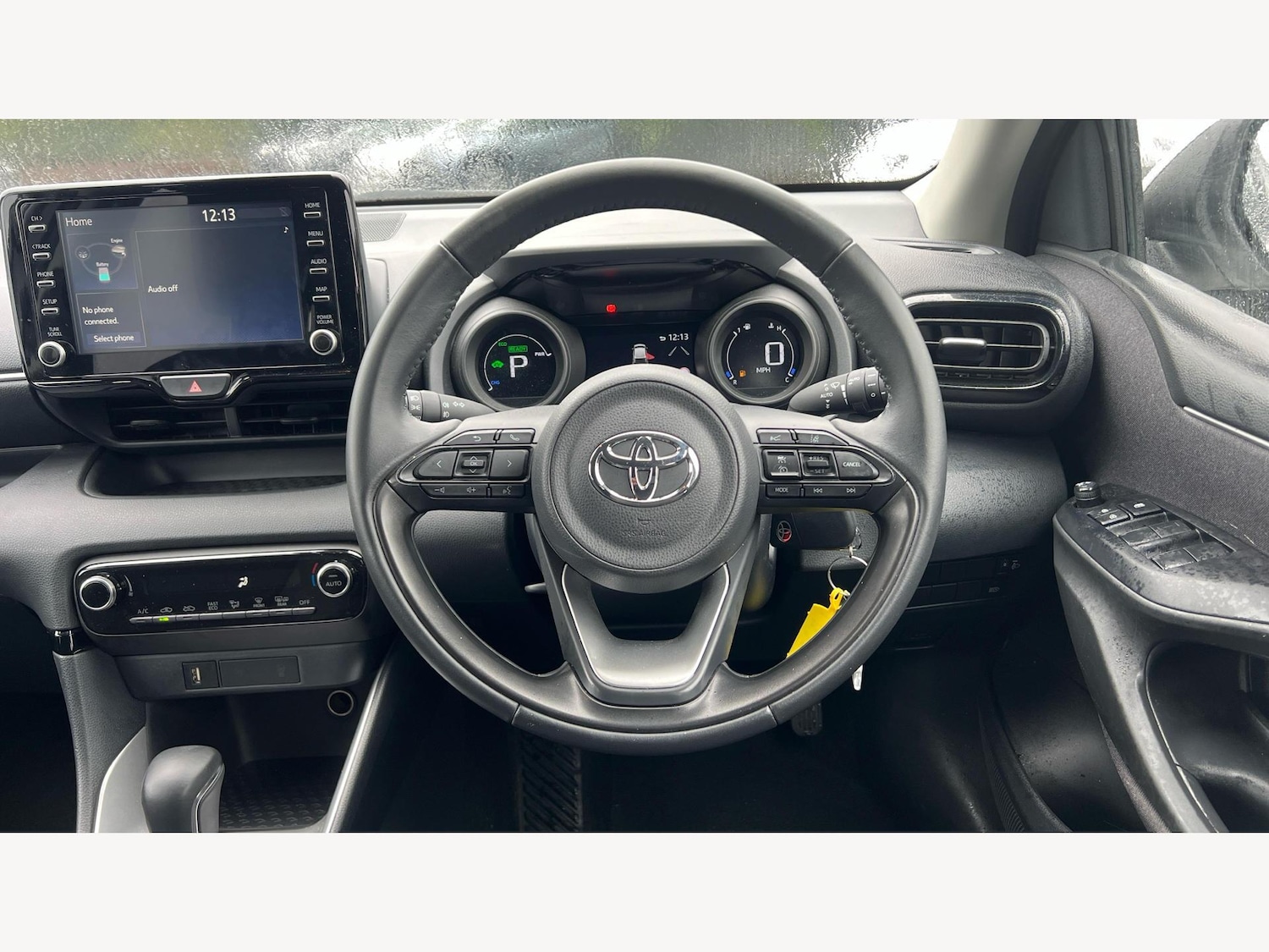 Used Toyota Yaris 2023 for sale - 76327214: Photo 8