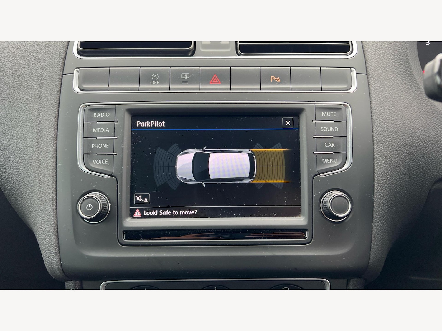 Used Volkswagen Polo 2017 for sale - 76607143: Photo 24