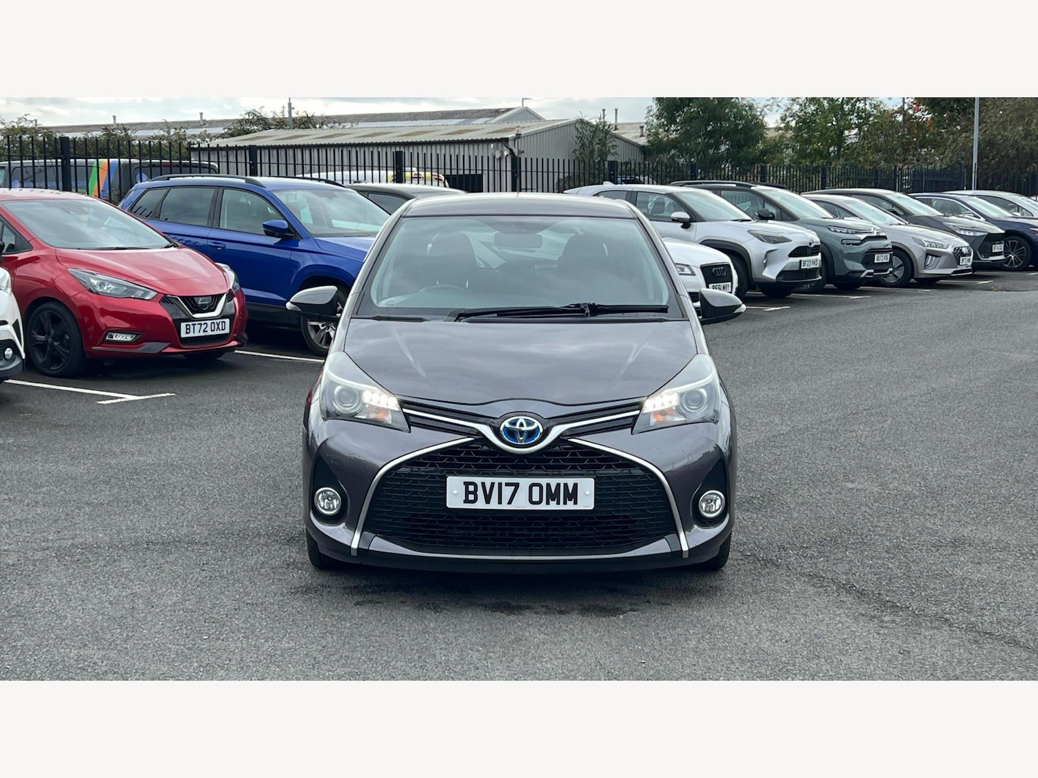 Used Toyota Yaris 2017 for sale - 76153064: Photo 17