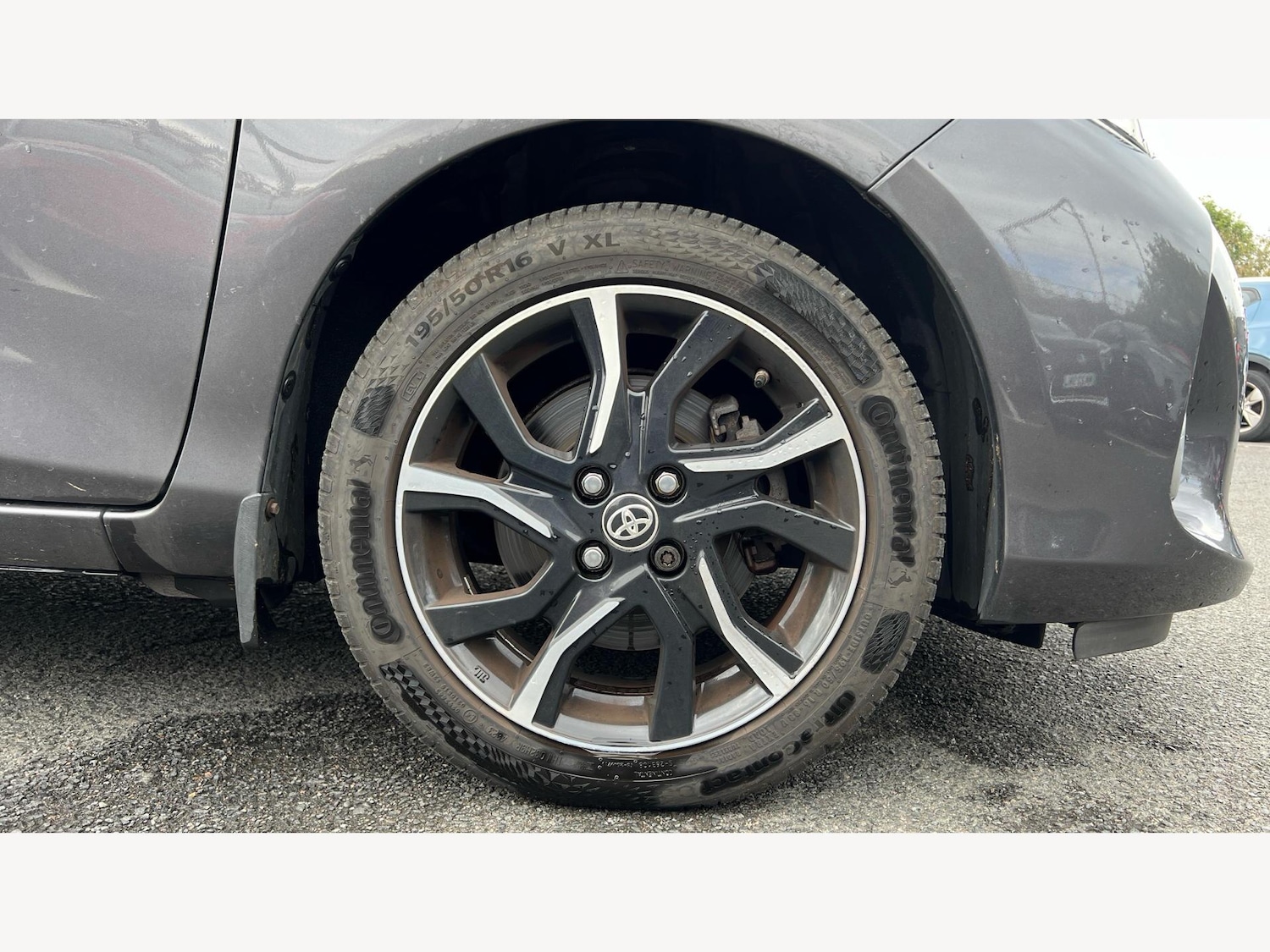 Used Toyota Yaris 2017 for sale - 76153064: Photo 20