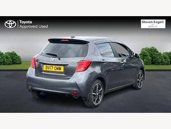 Used Toyota Yaris 2017 for sale - 76153064: Photo 2