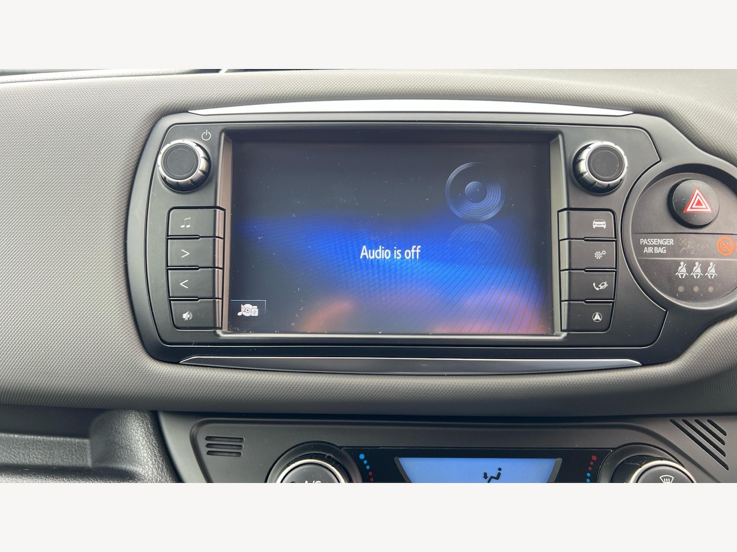 Used Toyota Yaris 2017 for sale - 76153064: Photo 9